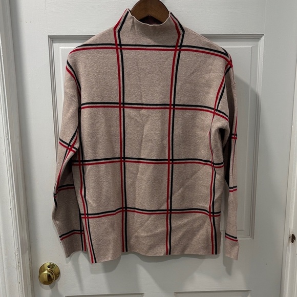 Tahari Mock Neck Sweater Red/Black Windowpane Design Size Medium Soft Cozy Chic - Picture 1 of 4